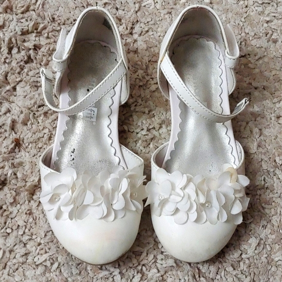 Smart Fit White Girls Dress Shoes - Picture 1 of 5